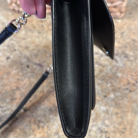 EUC KATE SPADE NEW YORK BLACK TINSEL FLAP CROSSBODY - Picture 11 of 11